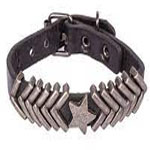 Arrowheaded rivets star bracelet