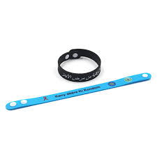 Button lock fabric wristbands example 1