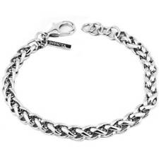 Chain pattern wristbands example 1