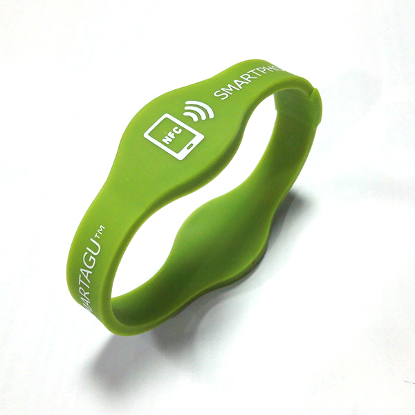 waterproof NFC chip RFID wristbands example 1